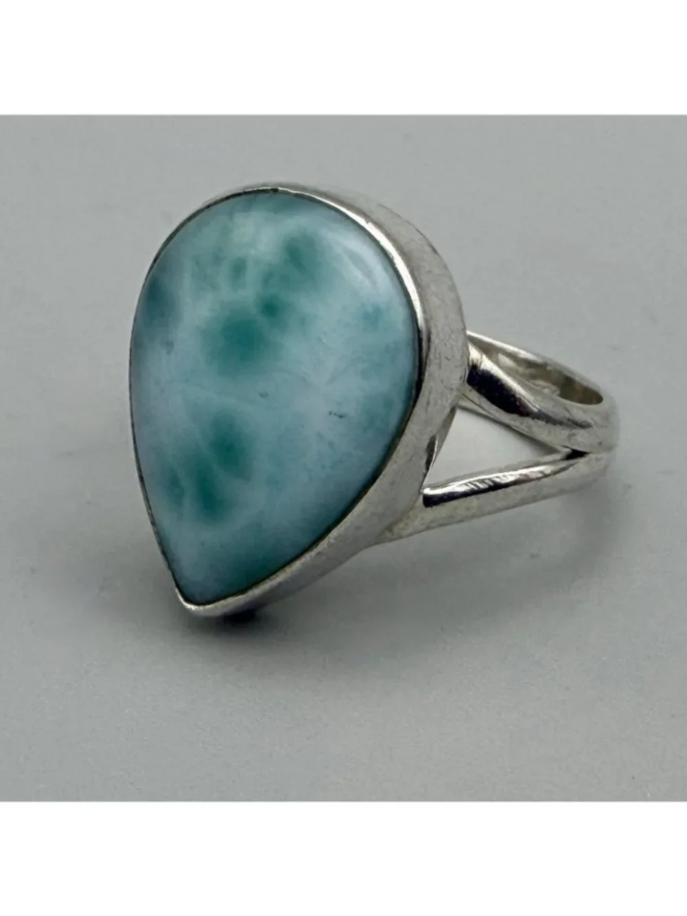 Unbranded natural larimar